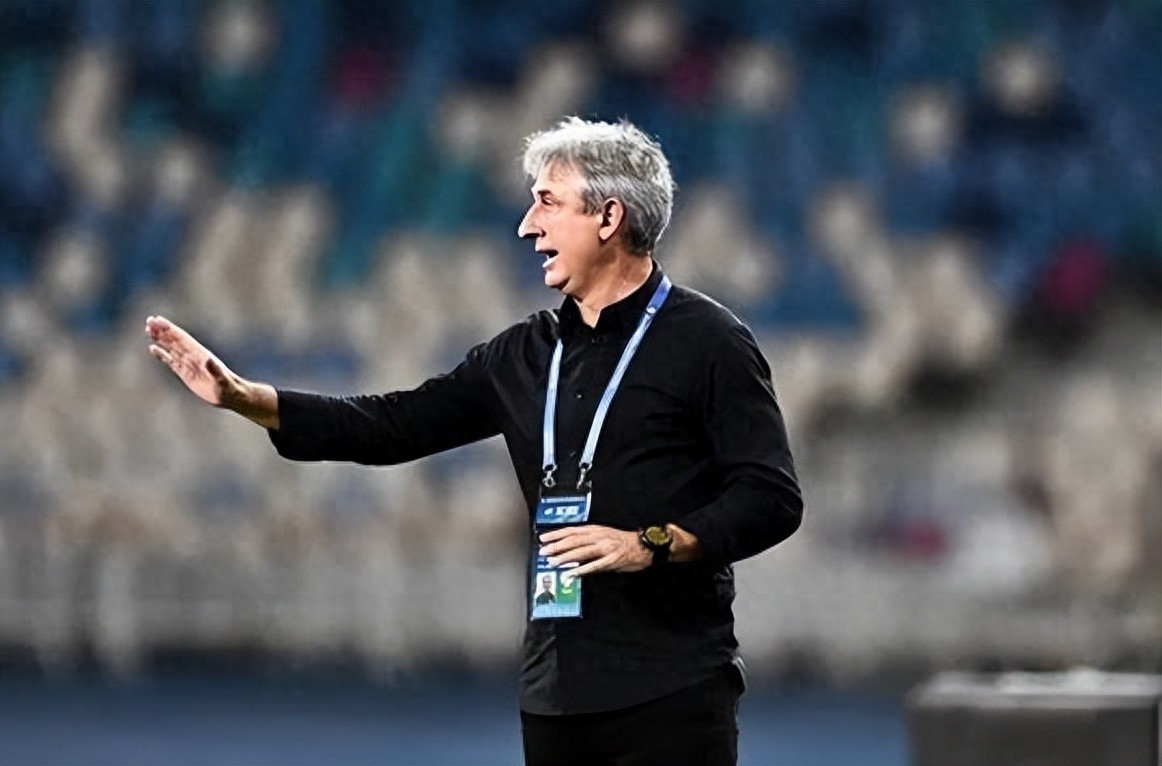 体育社区-德国杯集结日再迎强敌，拜仁慕尼黑造点机会，主帅态度——信心回归，心理建设被强调的简单介绍