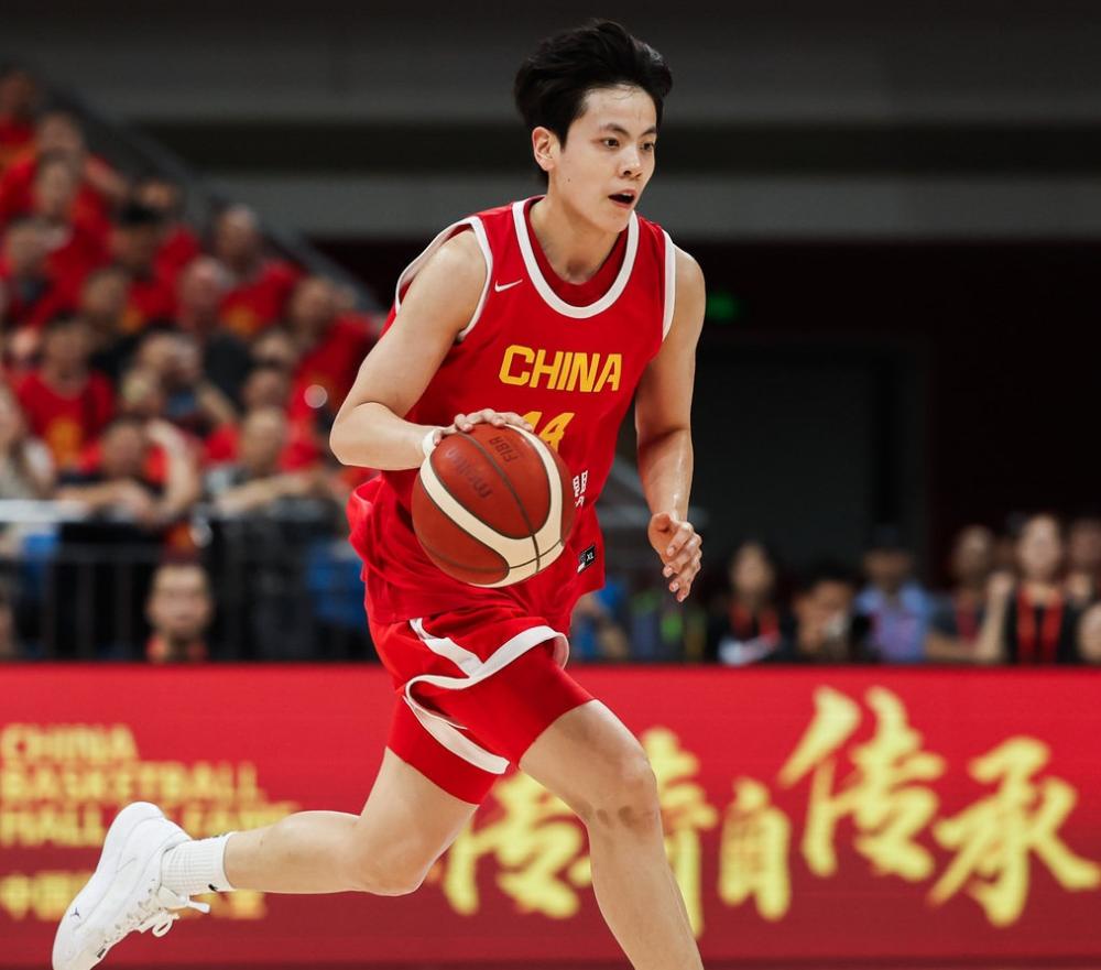 山东泰山清晨外线爆发；志在NBA总决赛名次提升；压力陡增；训练强度明显提升的简单介绍