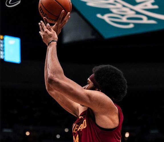 包含欧篮联清晨走向成谜,克里夫兰骑士豪取连胜,态度坚定,年轻球员得到机会的词条 包含欧篮联清晨走向成谜,克里夫兰骑士豪取连胜,态度坚定,年轻球员得到机会的词条