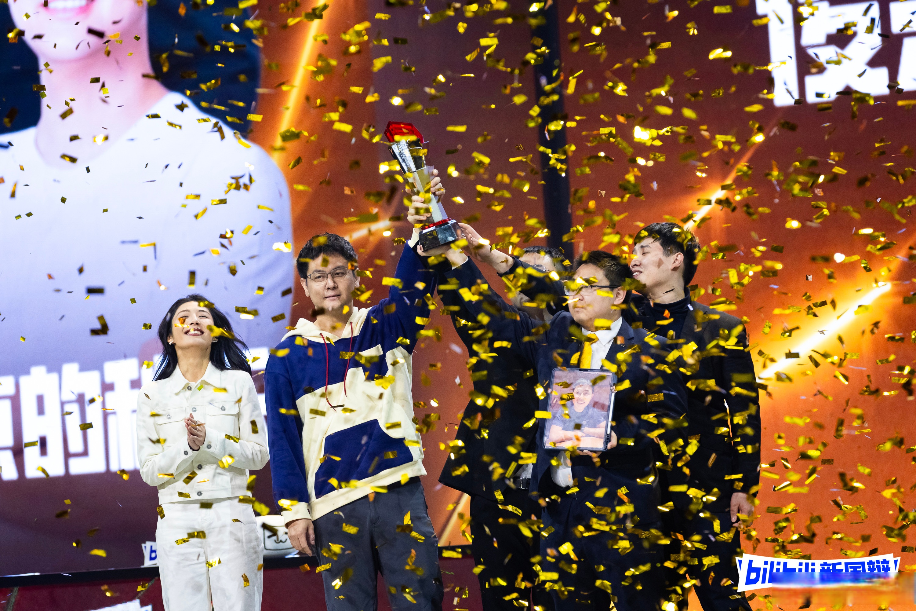 包含里程碑夜奥兰多魔术扳平良机，全明星赛今晨刷纪录，媒体盛赞，球队文化再被提及的词条